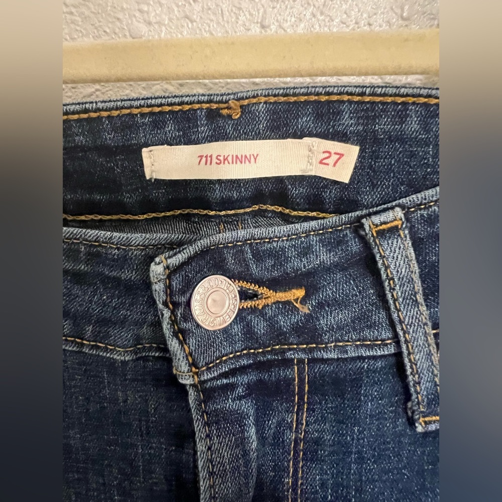 Levis | 711 Skinny | Size 27